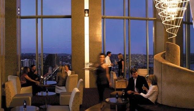 Κατακτώντας τους ουρανούς Album | The Food & Leisure Guide