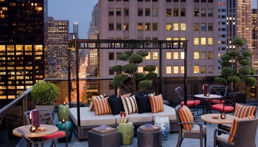 Κατακτώντας τους ουρανούς Album | The Food & Leisure Guide