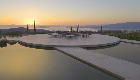 Amanzoe, ένα κορυφαίο resort στο Πόρτο Χέλι με βαριά υπογραφή Album | The Food & Leisure Guide