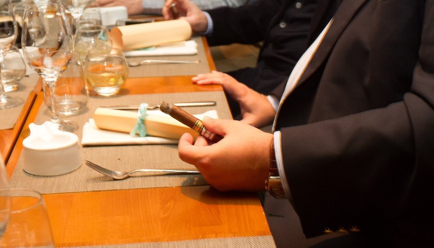 cigar-dinner Vezene | The Food & Leisure Guide