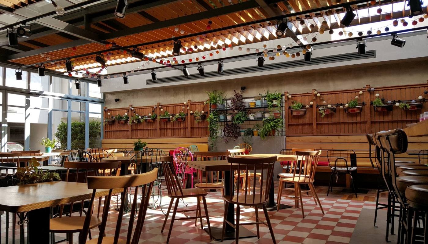 PENNY LANE: Η ΘΟΛΗ ΑΠΟΧΡΩΣΗ ΤΟΥ COMFORT FOOD | Θέματα