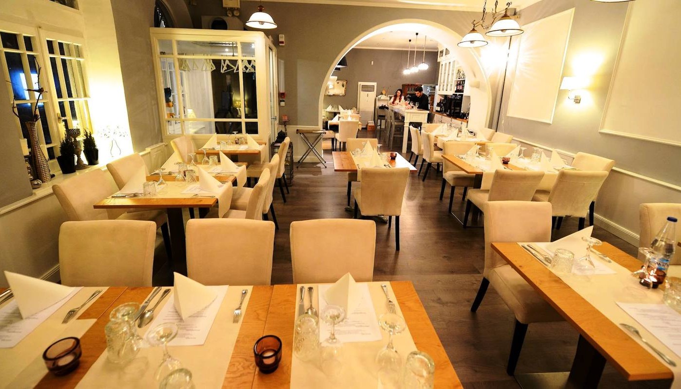 POMO D` ORO: ΜΙΑ ΣΥΓΚΙΝΗΣΙΑΚΗ ΚΕΡΚΥΡΑΪΚΗ ΚΟΥΖΙΝΑ | Κριτικές Εστιατορίων