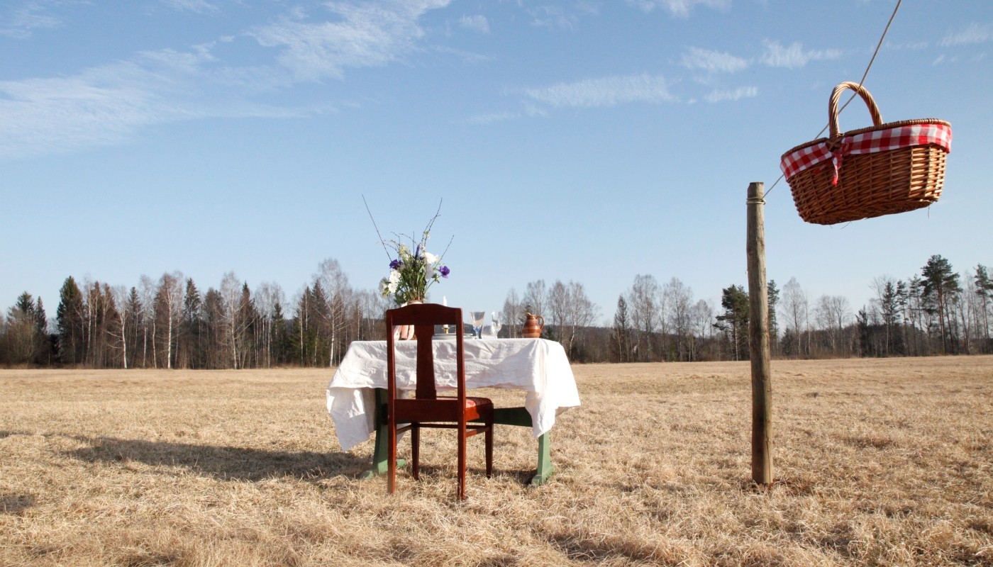 ΕΝΑ ΑΣΥΝΗΘΙΣΤΟ CORONOVIRUS-FREE ΕΣΤΙΑΤΟΡΙΟ ΣΤΗ ΜΕΣΗ ΤΟΥ ΠΟΥΘΕΝΑ | Θέματα