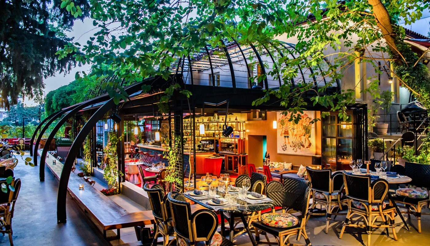 ARTISANAL LOUNGE & GARDENS: ΕΠΙΣΤΡΕΦΟΝΤΑΣ ΣΤΟΝ ΟΜΟΡΦΟ ΚΗΠΟ ΤΗΣ ΚΗΦΙΣΙΑΣ (UPDATE) | Κριτικές Εστιατορίων