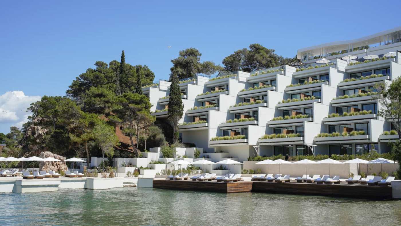 Four Seasons Athens, διακοπές πολλών αστέρων The FNL Guide