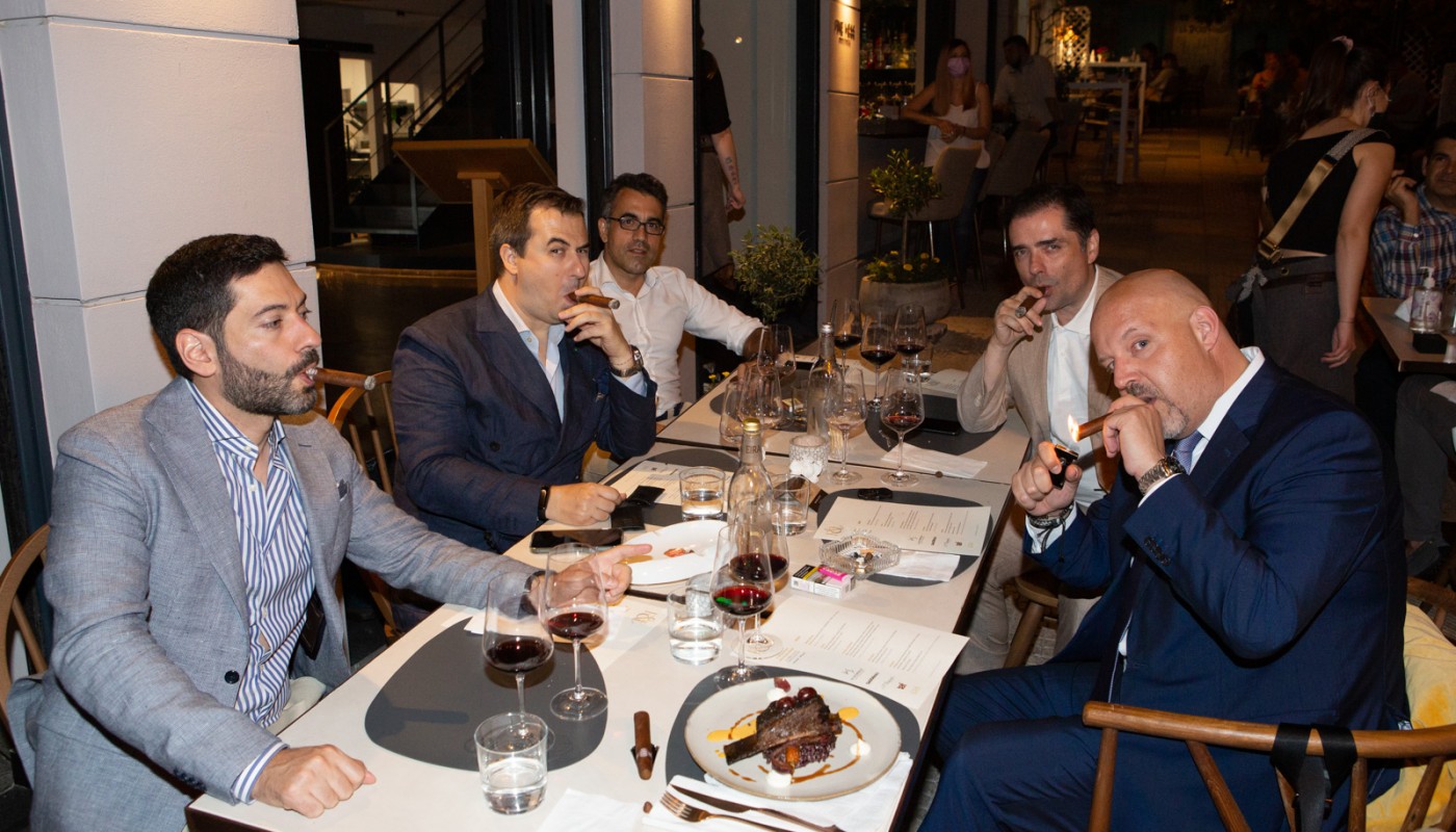 Fine Mess cigar-dinner | The Food & Leisure Guide