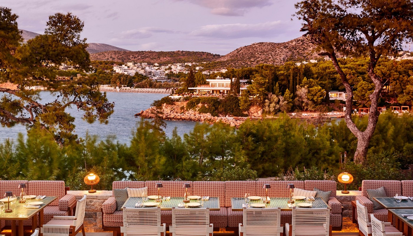 BEEFBAR ATHENS: ΚΟΣΜΟΠΟΛΙΤΙΚΗ ΚΡΕΑΤΟΦΑΓΙΑ ΜΕ ΦΟΝΤΟ ΤΗΝ ΑΘΗΝΑΪΚΗ ΡΙΒΙΕΡΑ | Κριτικές Εστιατορίων