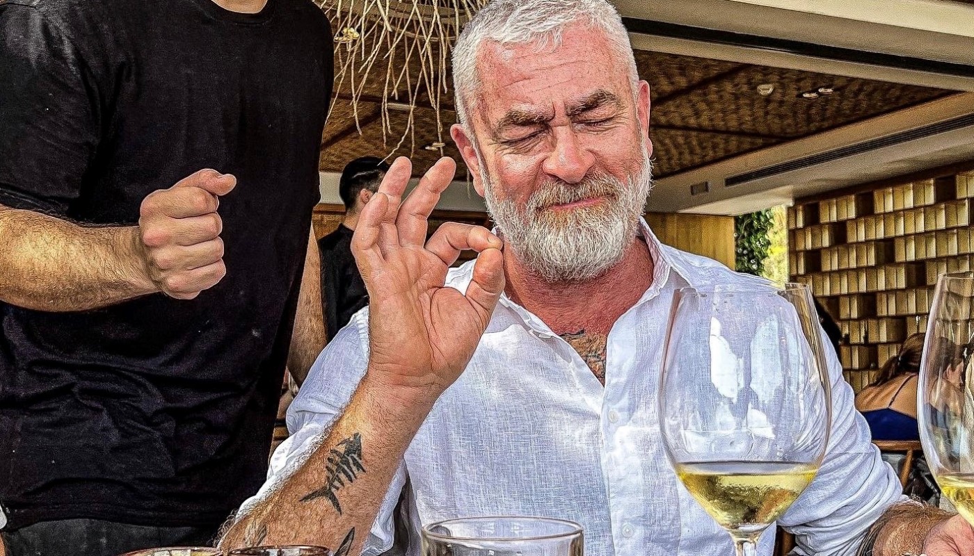 12 ΩΡΕΣ ΜΕ ΤΟΝ ΑΛΕΞ ΑΤΑΛΑ, ΤΟΝ ΣΕΦ ΠΟΥ ΔΗΜΙΟΥΡΓΗΣΕ ΚΑΙ ΤΑΞΙΔΕΨΕ ΤΗ ΣΥΓΧΡΟΝΗ ΚΟΥΖΙΝΑ ΤΗΣ ΒΡΑΖΙΛΙΑΣ ΣΕ ΟΛΟ ΤΟΝ ΠΛΑΝΗΤΗ | Θέματα