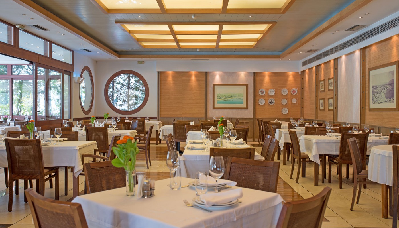 ΔΟΥΡΑΜΠΕΗΣ: ΣΗΜΕΙΟ ΑΝΑΦΟΡΑΣ ΓΙΑ ΤΗΝ ΚΛΑΣΙΚΗ ΑΘΗΝΑΪΚΗ ΨΑΡΟΦΑΓΙΑ (UPDATED) | Κριτικές Εστιατορίων