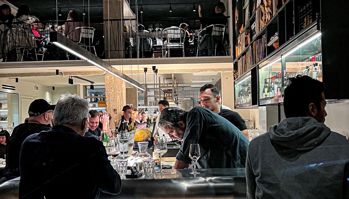 PHARAOH, ΤΟ ΝΕΟ TALK OF THE TOWN | Νέα