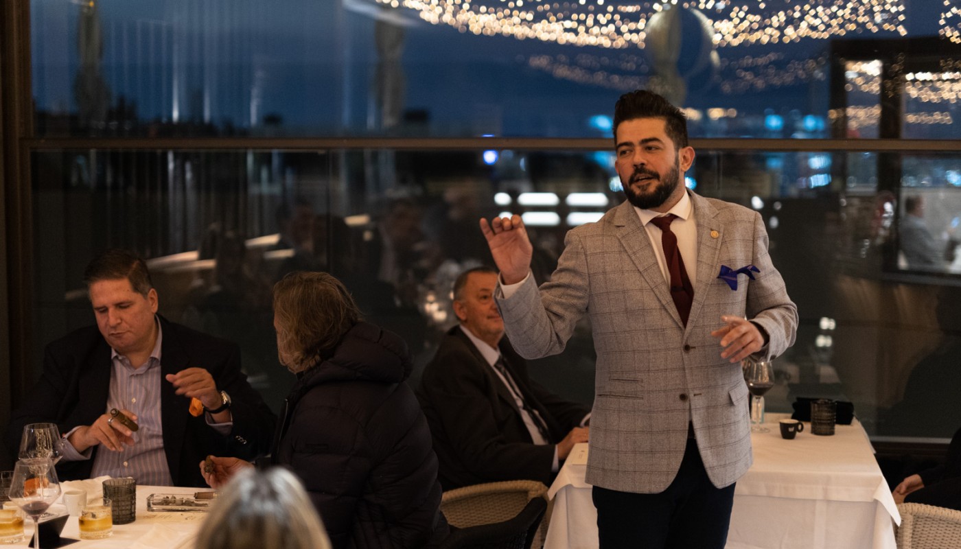 prechristmas mappemonde | The Food & Leisure Guide