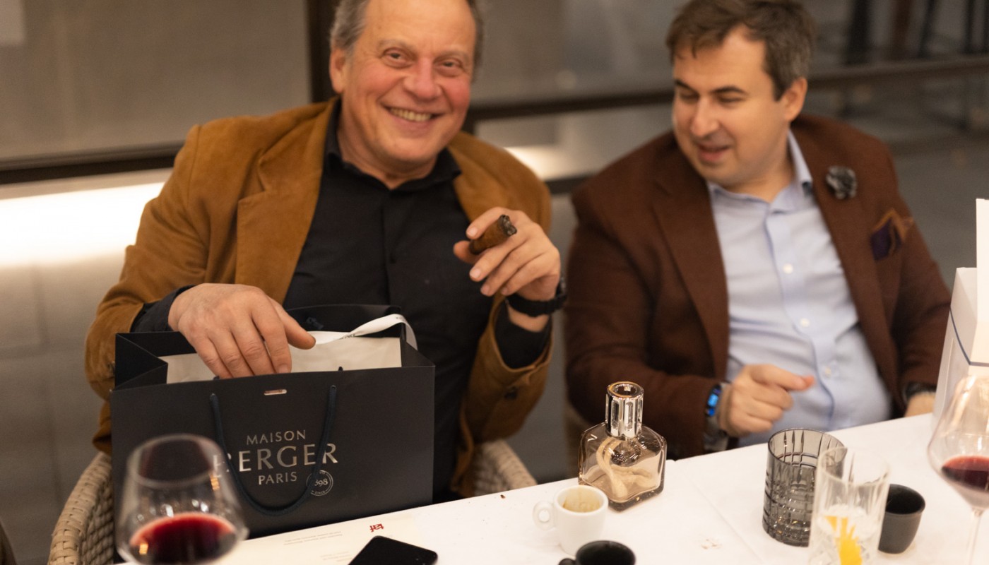 prechristmas mappemonde | The Food & Leisure Guide