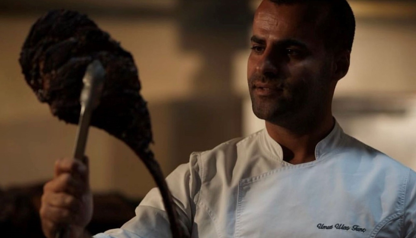 DB ONE: ΑΥΤΟ ΕΙΝΑΙ ΤΟ ΝΕΟ HIGH-END ΚΡΕΑΤΑΔΙΚΟ ΣΤΗ ΓΛΥΦΑΔΑ | Νέα