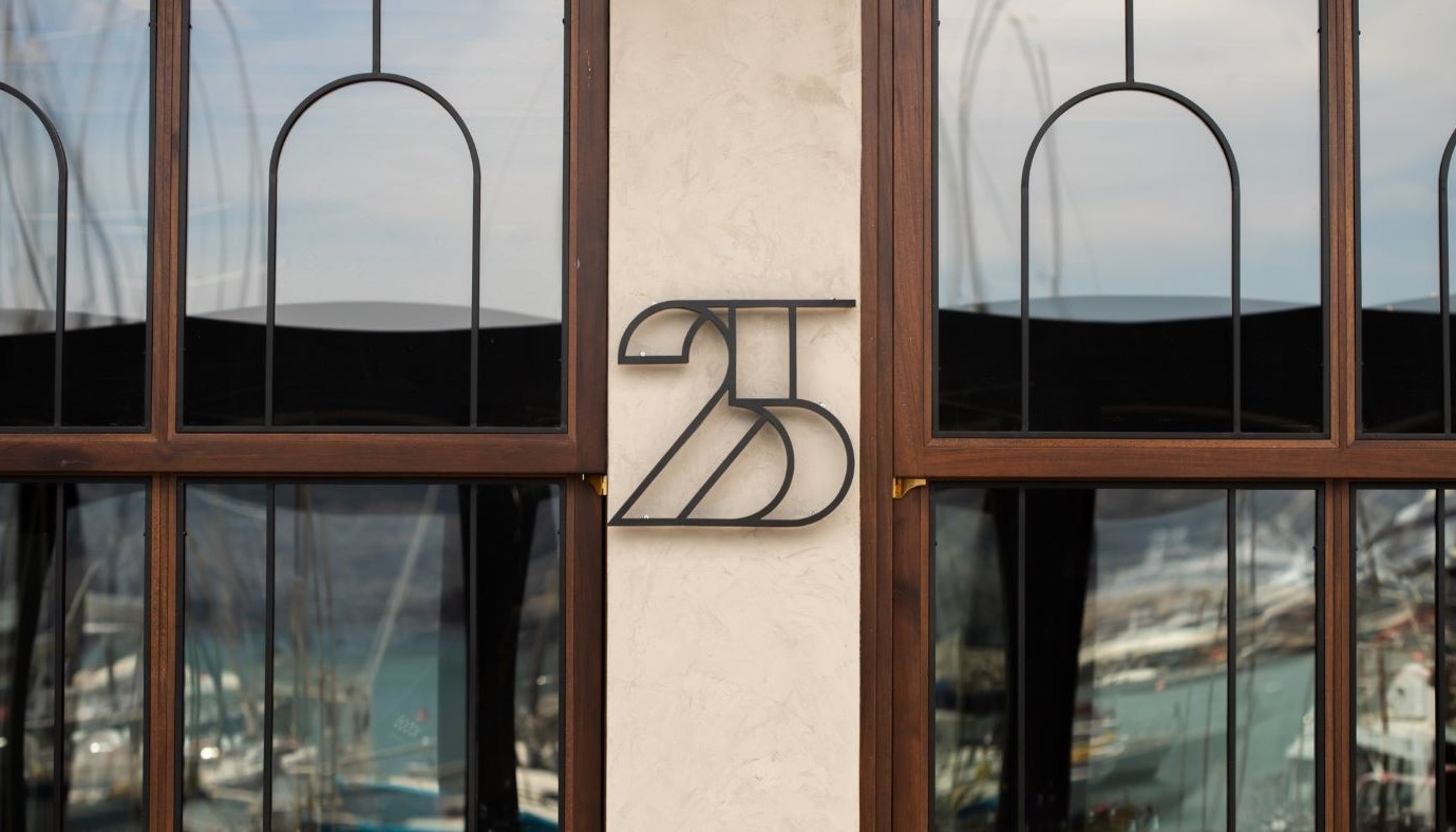 TWENTYFIVE, STEAKS ΣΤΟ ΜΙΚΡΟΛΙΜΑΝΟ | Κριτικές Εστιατορίων