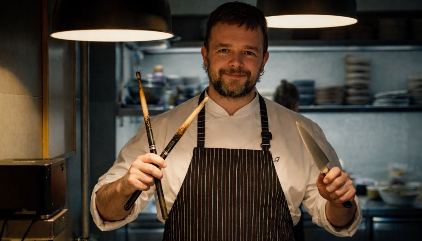 ΝΙΚΟΣ ΘΩΜΑΣ: ΕΝΑ HARDCORE KID ΠΟΥ ΛΑΤΡΕΥΕΙ ΤΟ ΑΥΓΟΤΑΡΑΧΟ | Θέματα