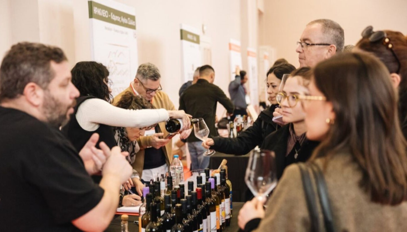 ΣΥΝΔΕΣΜΟΣ ΜΙΚΡΩΝ ΟΙΝΟΠΟΙΕΙΩΝ ΕΛΛΑΔΟΣ 2026: ΜΙΚΡΑ ΟΙΝΟΠΟΙΕΙΑ «ΜΕΓΑΛΕΣ» ΕΚΧΥΛΙΣΕΙΣ! | Θέματα