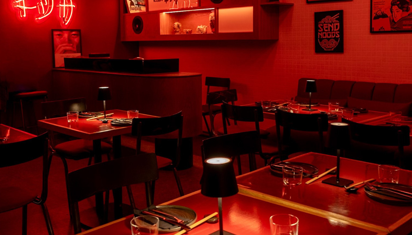 KISSA ATHENS: ΜΙΑ ΒΡΑΔΙΑ ΣΤΗ ΓΙΑΠΩΝΕΖΙΚΗ KISSA ΤΗΣ ΟΔΟΥ ΛΕΒΕΝΤΗ | Θέματα